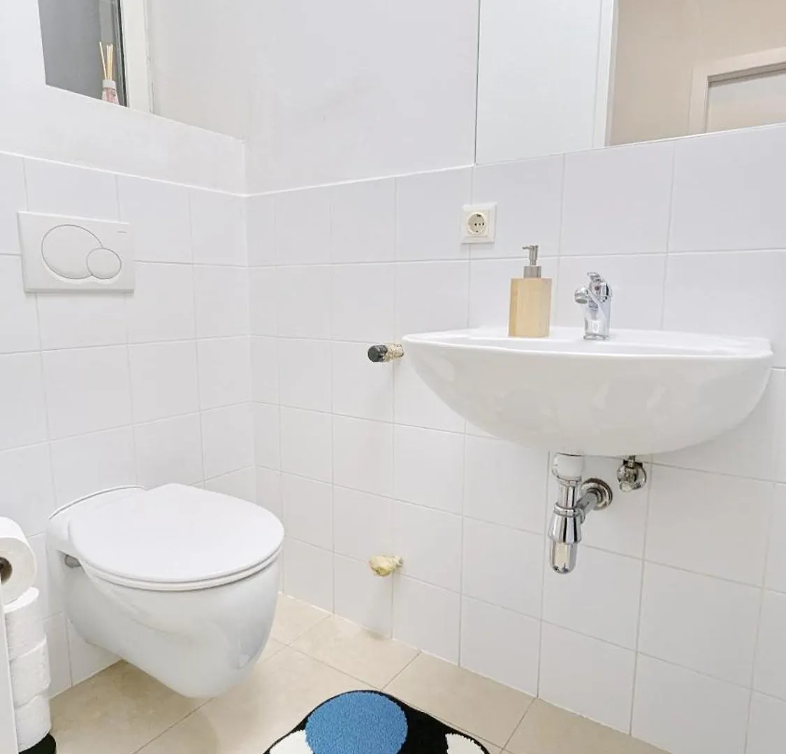Cozy Rooms 15 Minutes Form Vienna Airport Austria