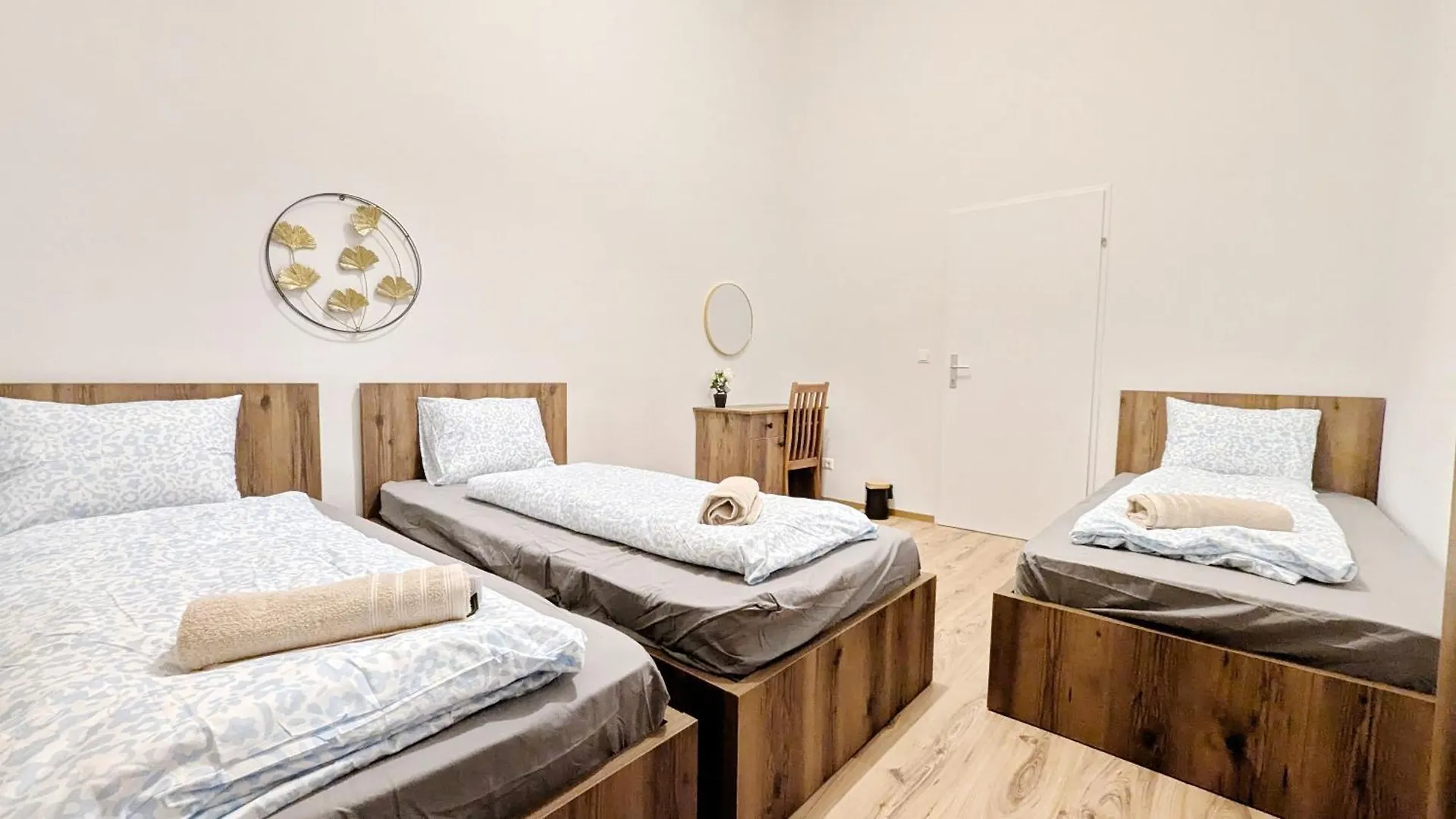 Cozy Rooms 15 Minutes Form Vienna Airport Homestay